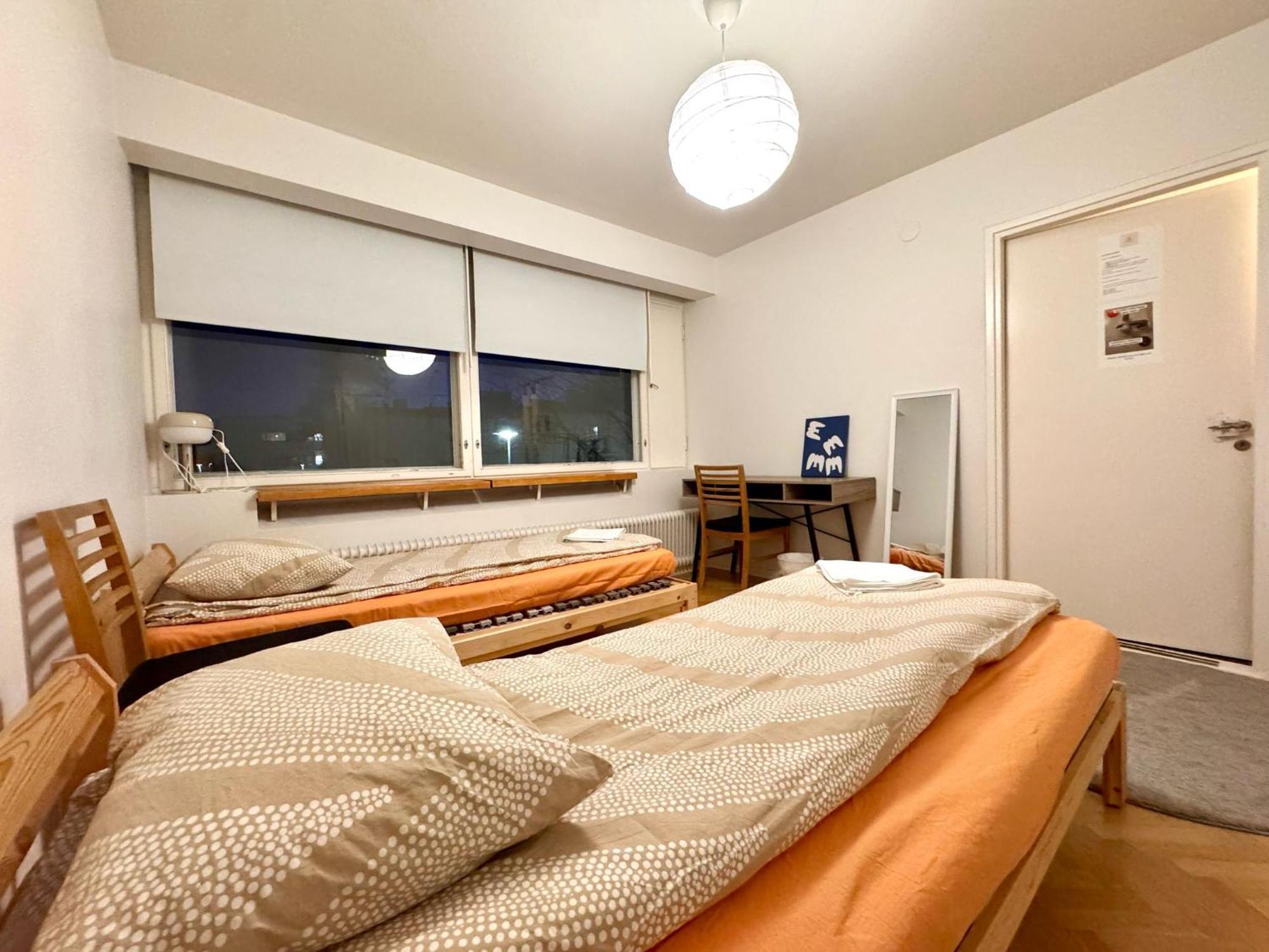 Simplestay Airport Vantaa Buitenkant foto
